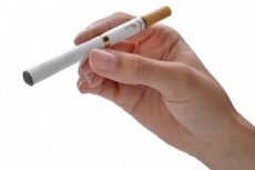 В США введут обязательную аттестацию электронных сигарет