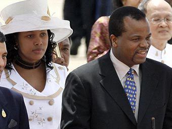 12-я жена короля Свазиленда изменила ему с министром юстиции