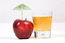 Яблочный сок приостановит старение мозга