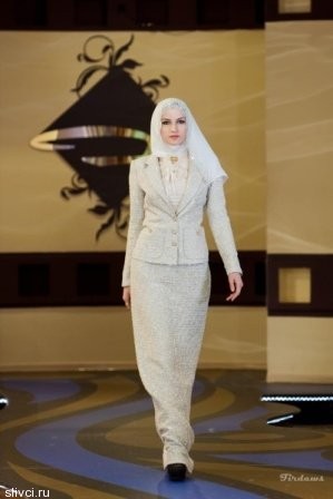 Коллекция модной одежды для мусульманок от Медни Кадыровой