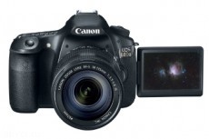Canon выпустила "зеркалку" для любителей фотографировать звезды