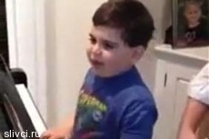 Шестилетний мальчик-аутист создал хит для YouTube