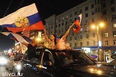 Россияне до утра праздновали триумф сборной на чемпионате мира