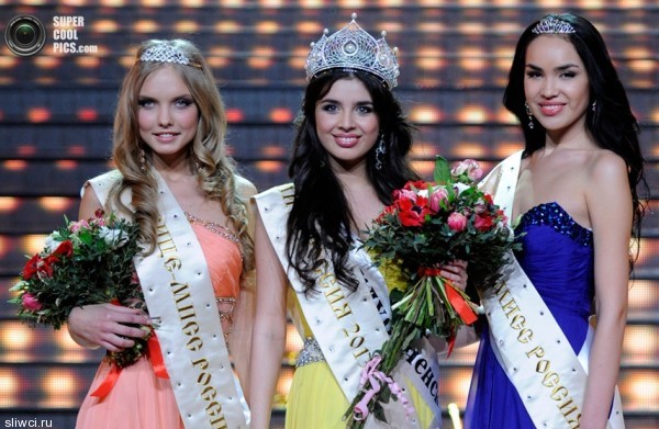 Эльмира Абдразакова представит Россию в конкурсе "Мисс Мира" в Индонезии