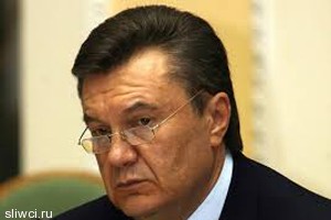 По неподтвержденным данным, семья Виктора Януковича ищет приют в Беларуси