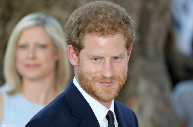 Принц Гарри хочет снять с себя королевские обязанности, чтобы жениться