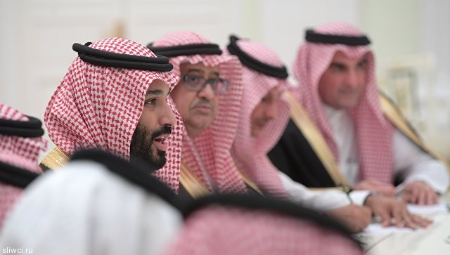 Задержанных саудовских принцев пытают, пишут СМИ