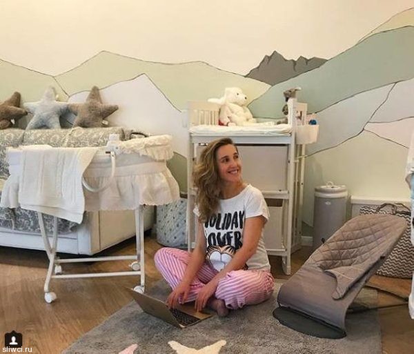 Юлия Ковальчук поделилась фотографией детской комнаты новорожденной дочери