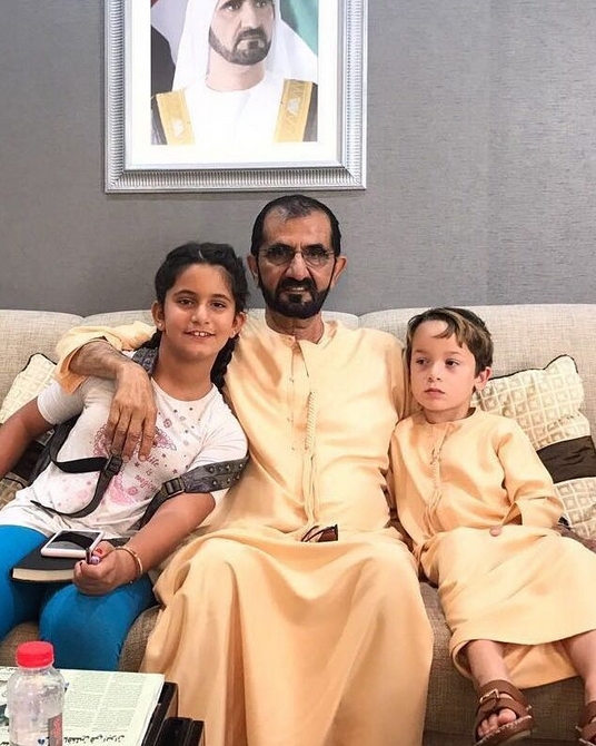 Жена шейха Дубая сбежала из страны с детьми